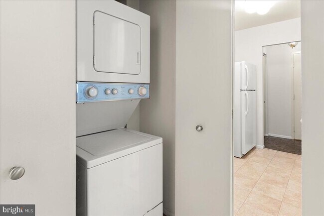 Building Photo - 1701 Mt Washington Ct