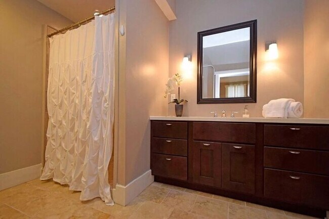 Building Photo - 69 Mulberry St