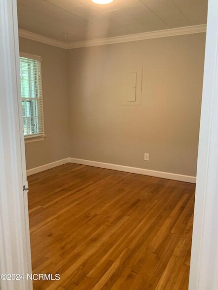 Building Photo - 1101 N Poplar St