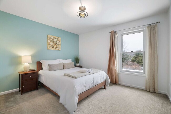 Building Photo - 153 Bull Run