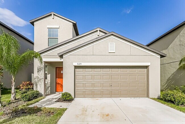Primary Photo - 5125 Dandelion St