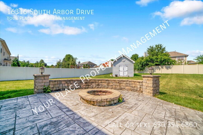 Building Photo - 16316 S Arbor Dr