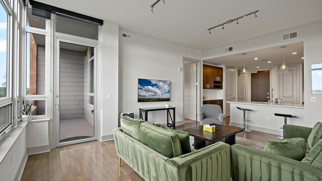 Building Photo - 1544 Spring Gate Dr.