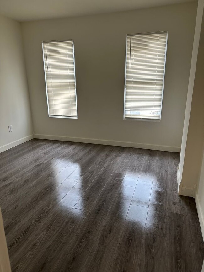 Building Photo - Newly updated 4 bedroom home - Pottsville, PA