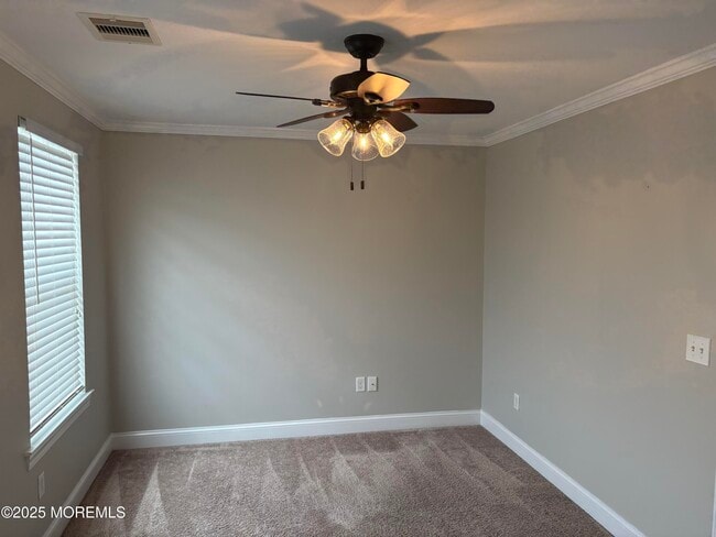 Building Photo - 201 Riviera Dr