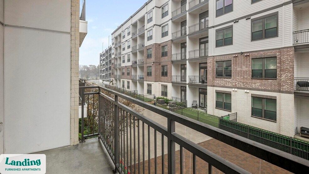 Building Photo - 3030 Summer St