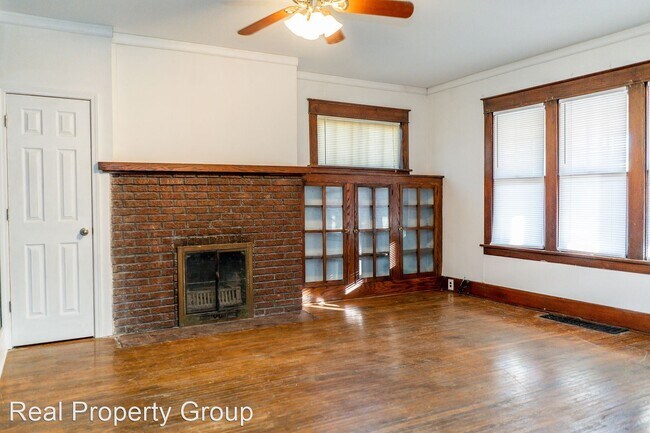 Building Photo - 8 br, 4 bath House - 1611 University Ave.
