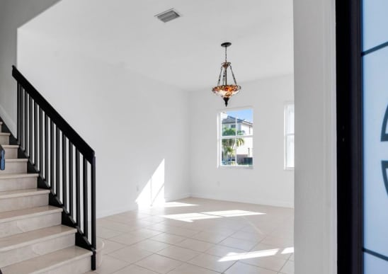 Building Photo - 17994 NW 87th Pl