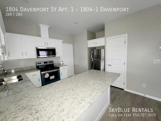 Building Photo - 1804 Davenport St