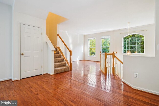 Building Photo - 11479 Carriage Gate Ct