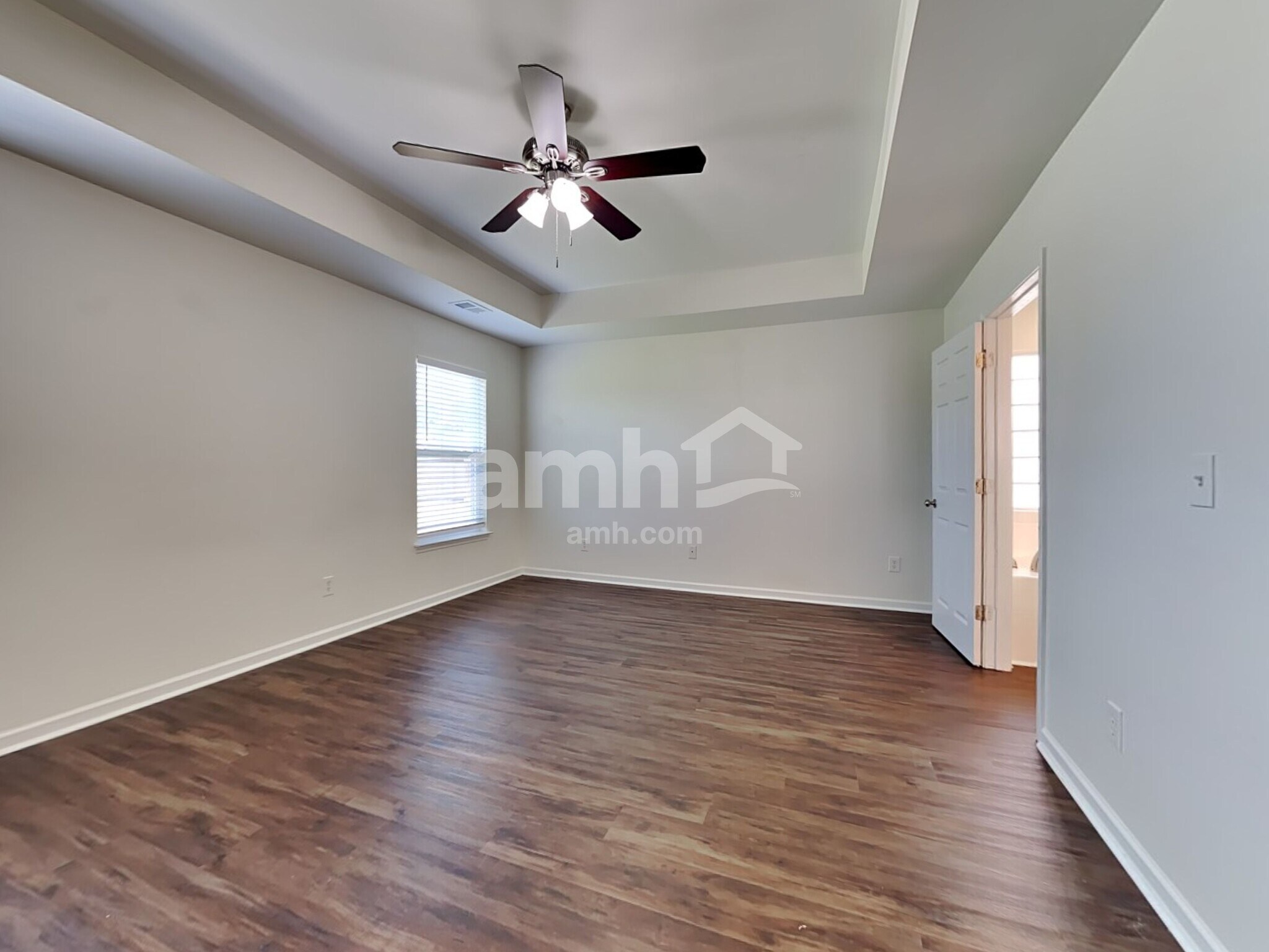 Building Photo - 129 Charlesfort Way