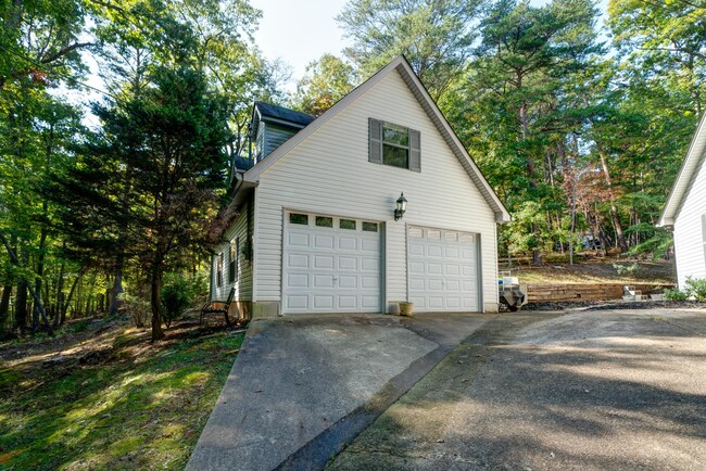 Building Photo - 2138 Crippled Oak Trail