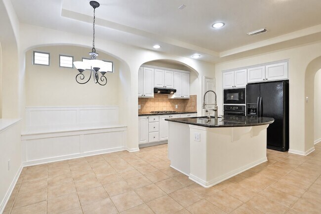 Building Photo - 95 Douvaine Ct