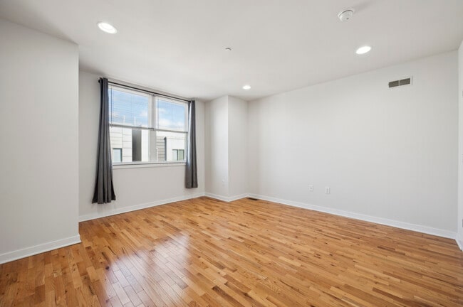 Bedroom - 2638 Federal St