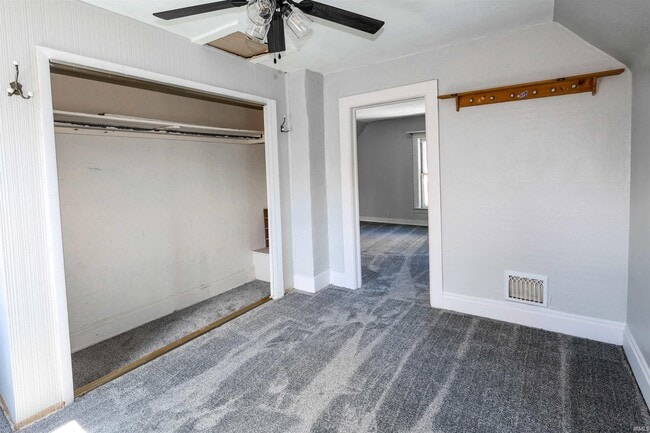 Building Photo - 921 S 34th St