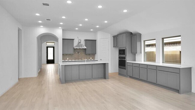 Building Photo - 2910 Starling Dr
