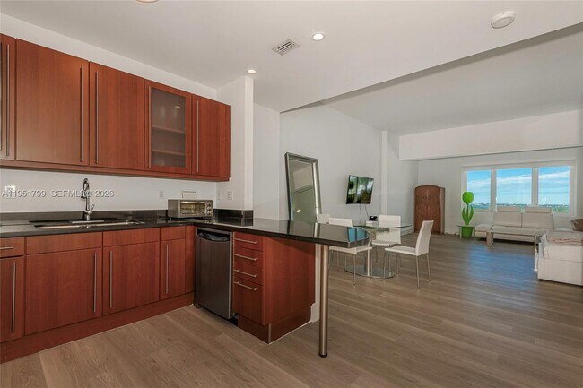 Building Photo - 2301 Collins Ave