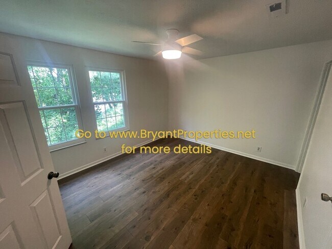 Building Photo - 148 N Timber Dr