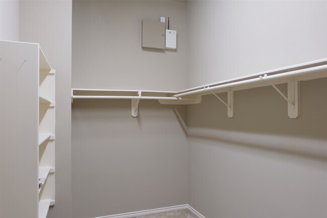 Building Photo - 2107 Sherbrook Park Ln