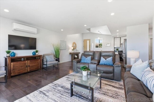 Building Photo - 5447 Soledad Rd