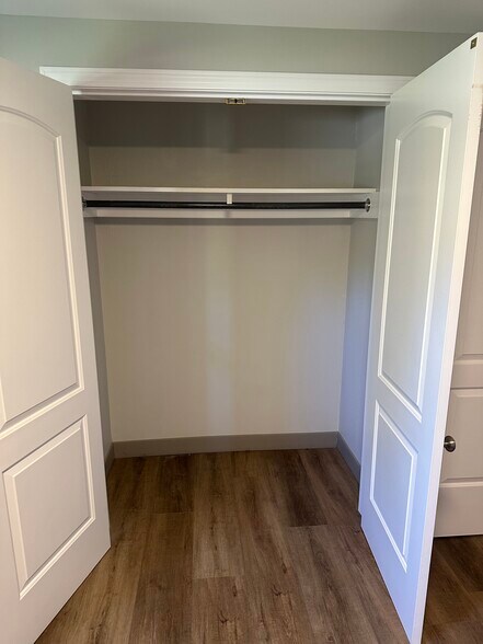 Building Photo - 61 Darin Dr