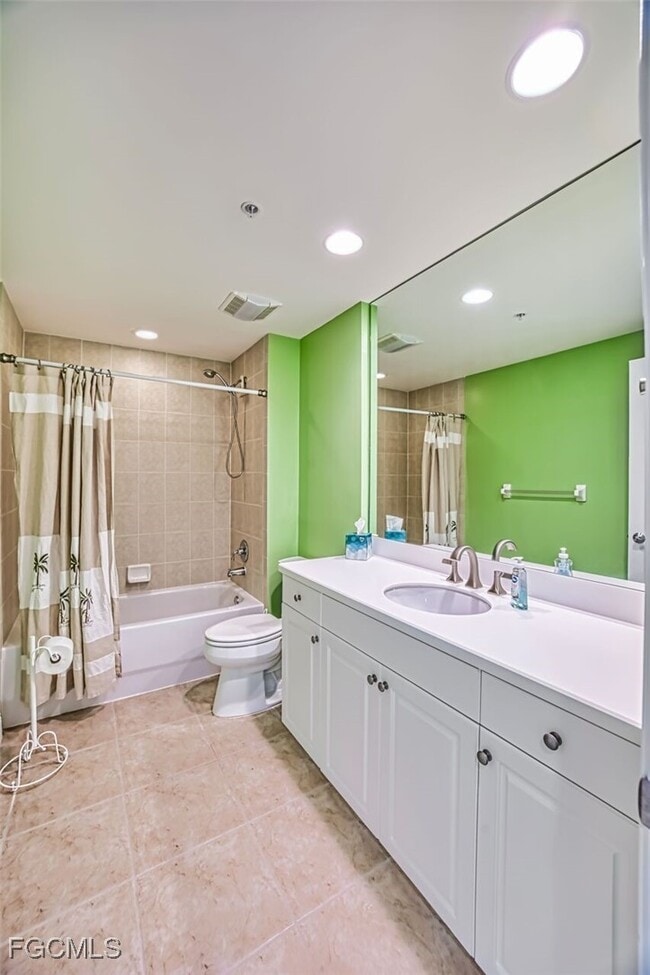 Building Photo - 2090 W First St