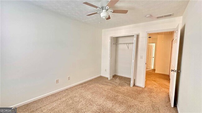 Building Photo - 6243 Shoreview Cir