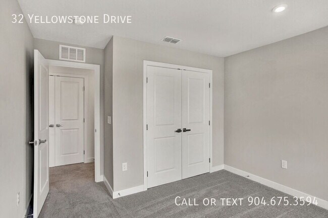 Building Photo - 32 Yellowstone Dr