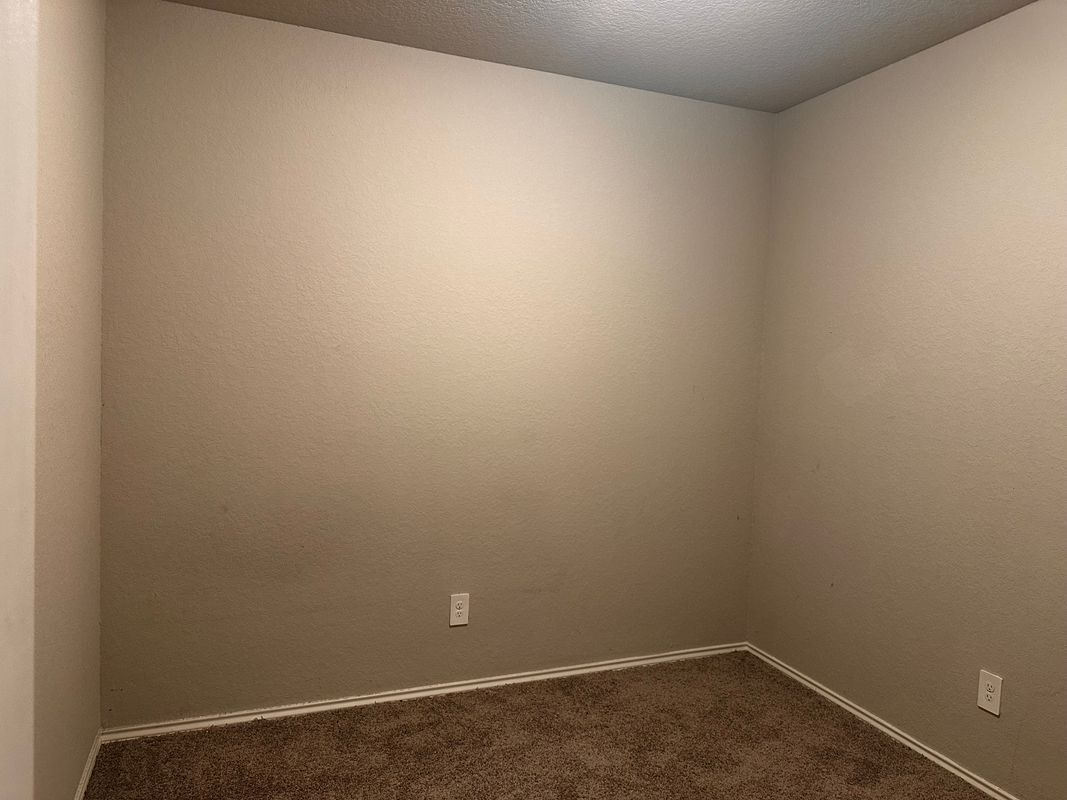 Building Photo - 13014 Heathers Elm