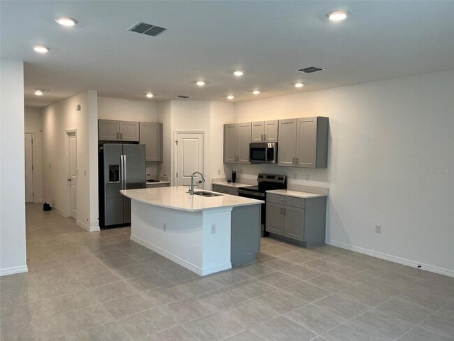 Building Photo - 130 Riverfront Wy