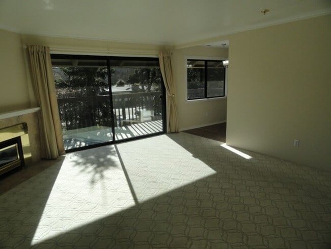 Building Photo - Carmel Valley Condo