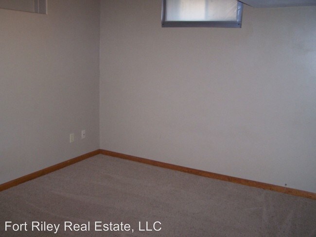 Building Photo - 3 br, 2 bath House - 603 Birch