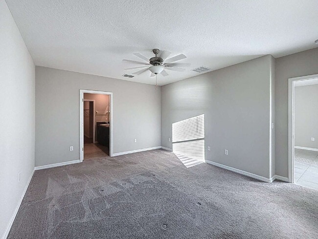 Building Photo - 7517 Samuel Ivy Dr