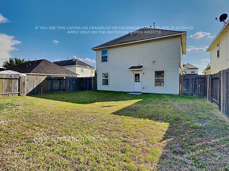 Building Photo - 16418 Noble Meadow Ln
