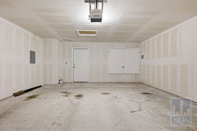 Building Photo - 9604 Eloquence Dr