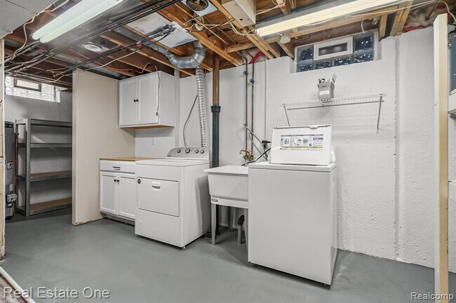 Building Photo - 4147 Greensboro Dr