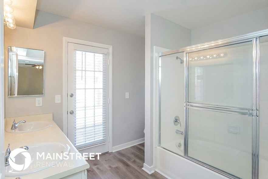 Building Photo - 910 Clipper Dr