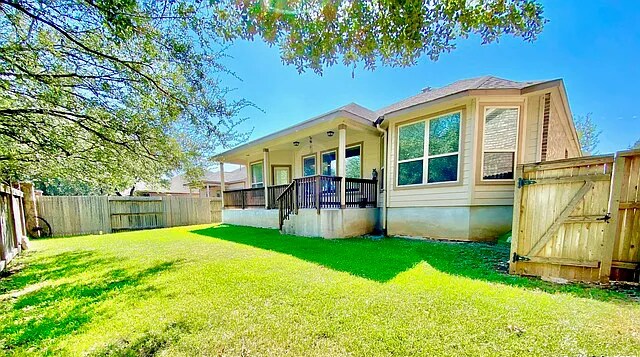 Building Photo - 15527 Birdstone Ln