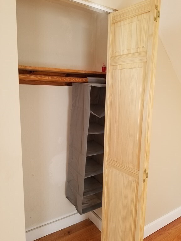 Building Photo - 593 Park St