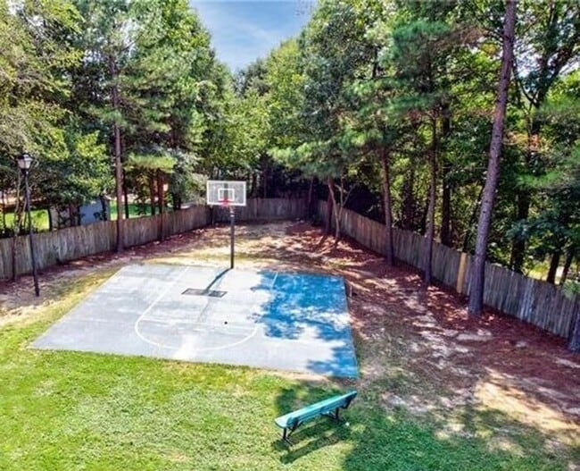 Building Photo - 3BR Townhome • In-Unit W/D • Trash Included in Fort Mill