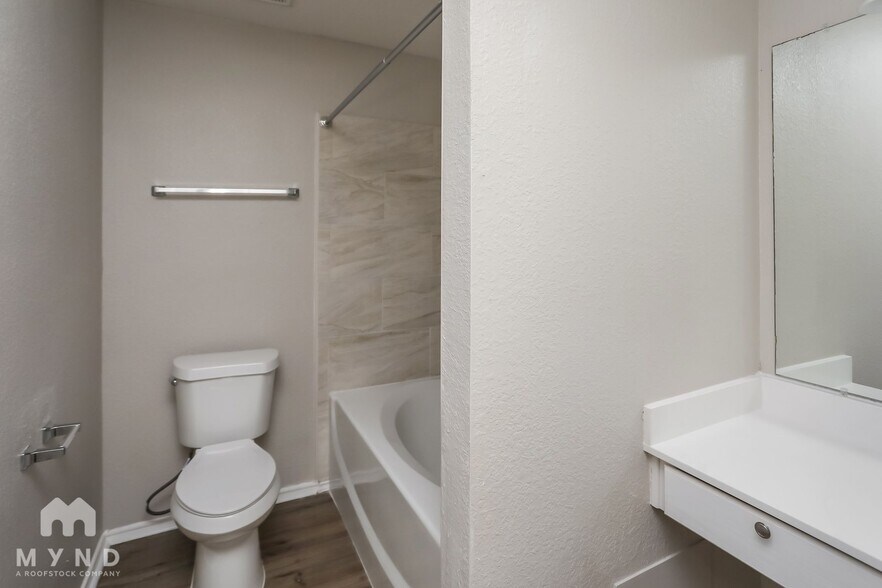 Building Photo - 4725 Orchard Ridge Dr