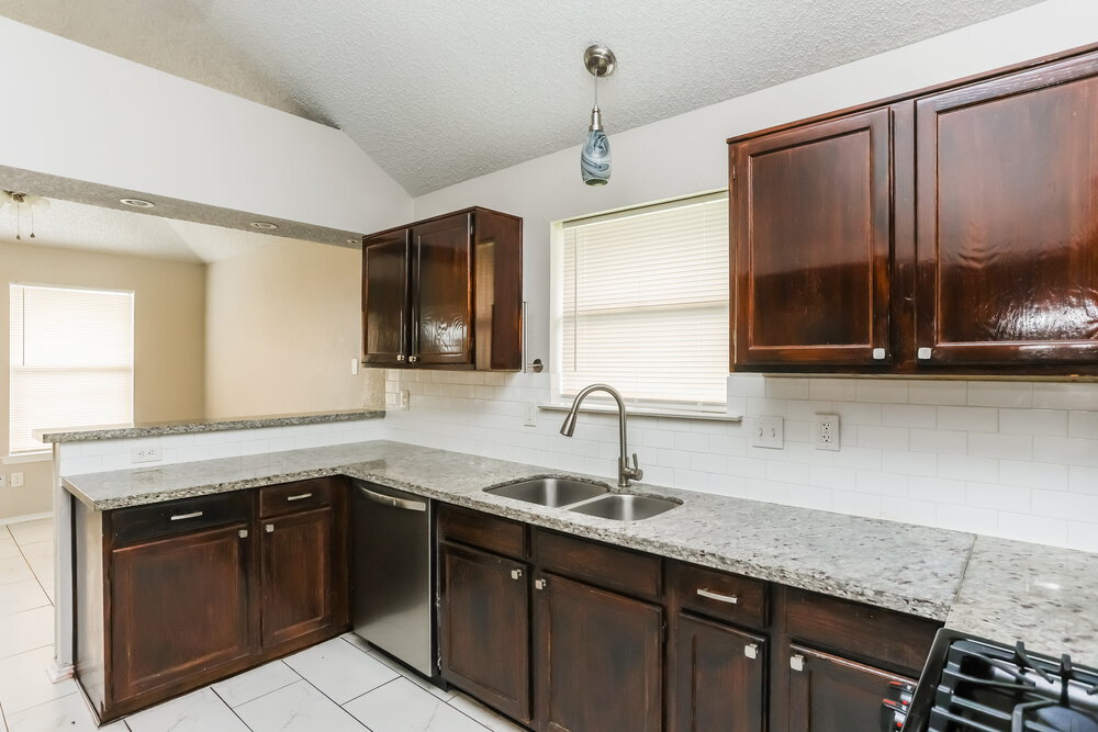 Building Photo - 2221 Collier Ct