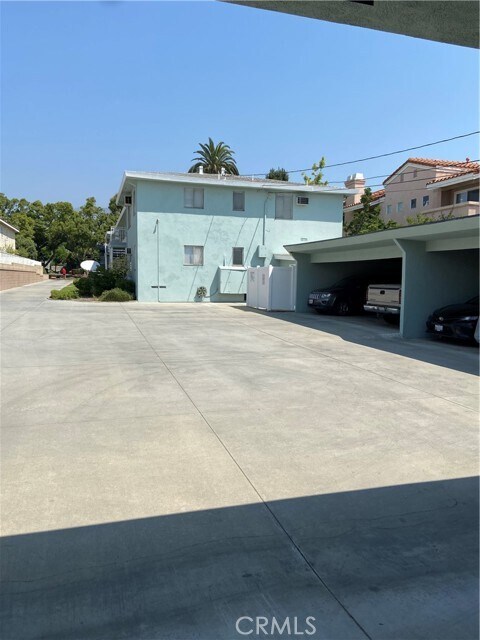 Building Photo - 1032 Arcadia Ave