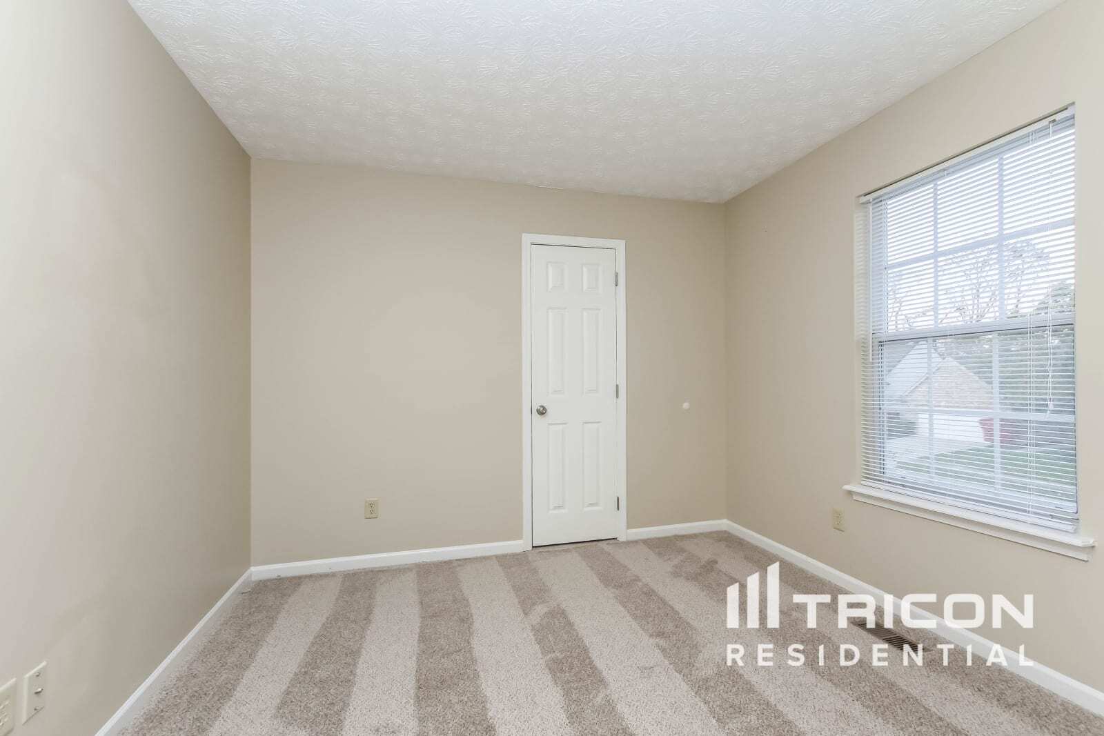 Building Photo - 5006 Aspen Crest Ln