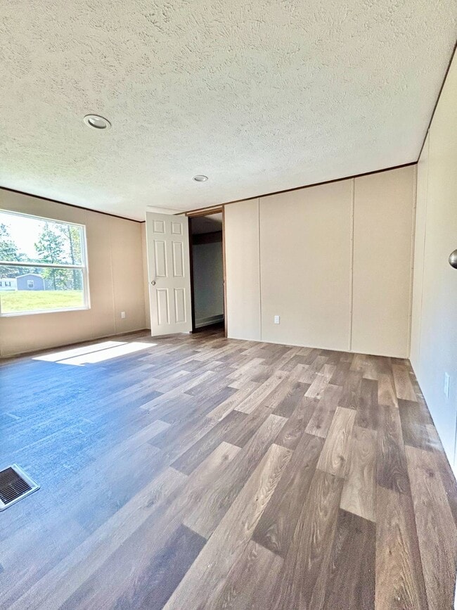 Building Photo - 78 Autumn Ln