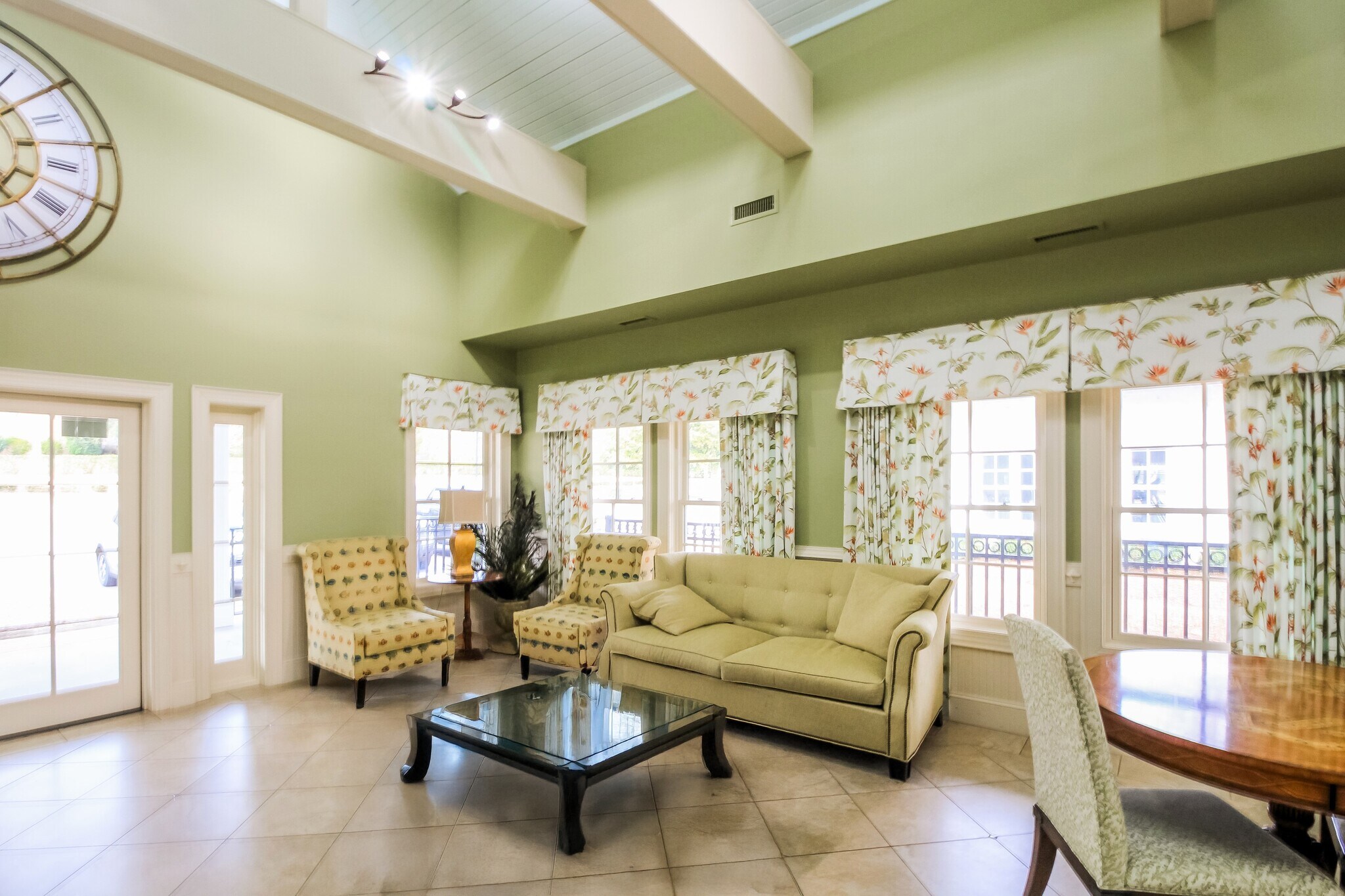 Building Photo - 2498 Provence Dr SE
