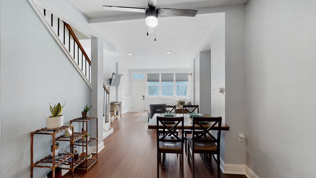 Dining room - 4163 Tower St
