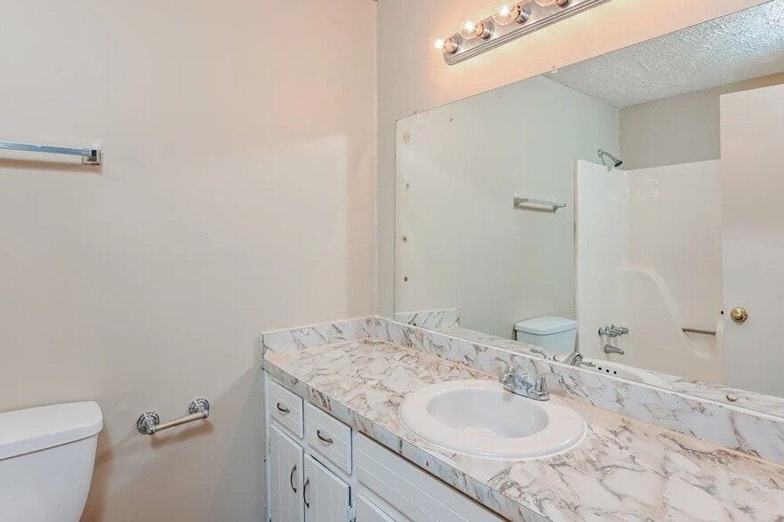 Building Photo - 2737 King Arthur Ct