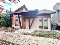 Building Photo - Rarely available in the most preferred River District! Available July 2026