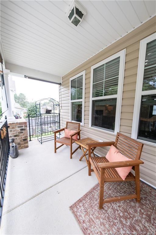 Building Photo - 622 Omaha Dr